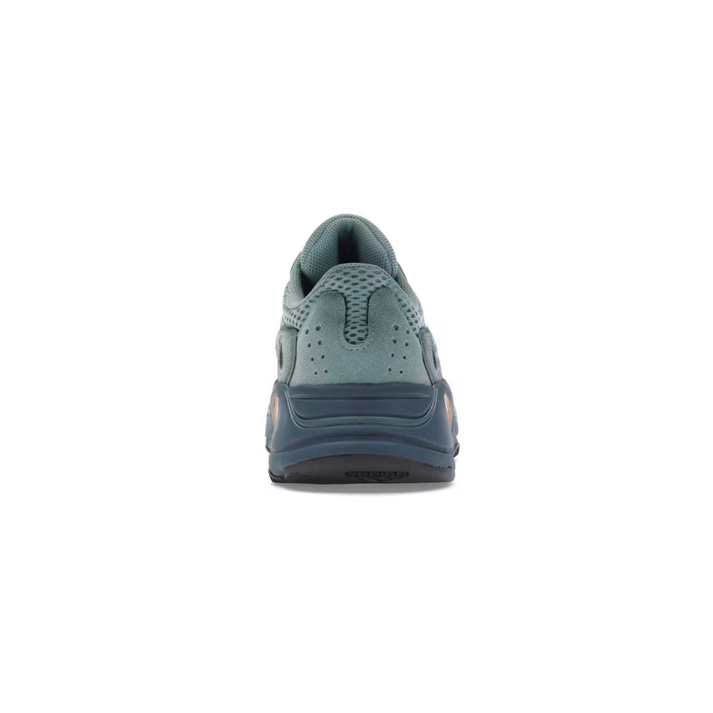 YZY Boost 700 Bleu Ciel